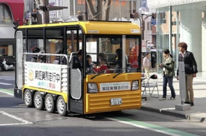 前橋市内を走った小型電気バス（写真：前橋市内より）
