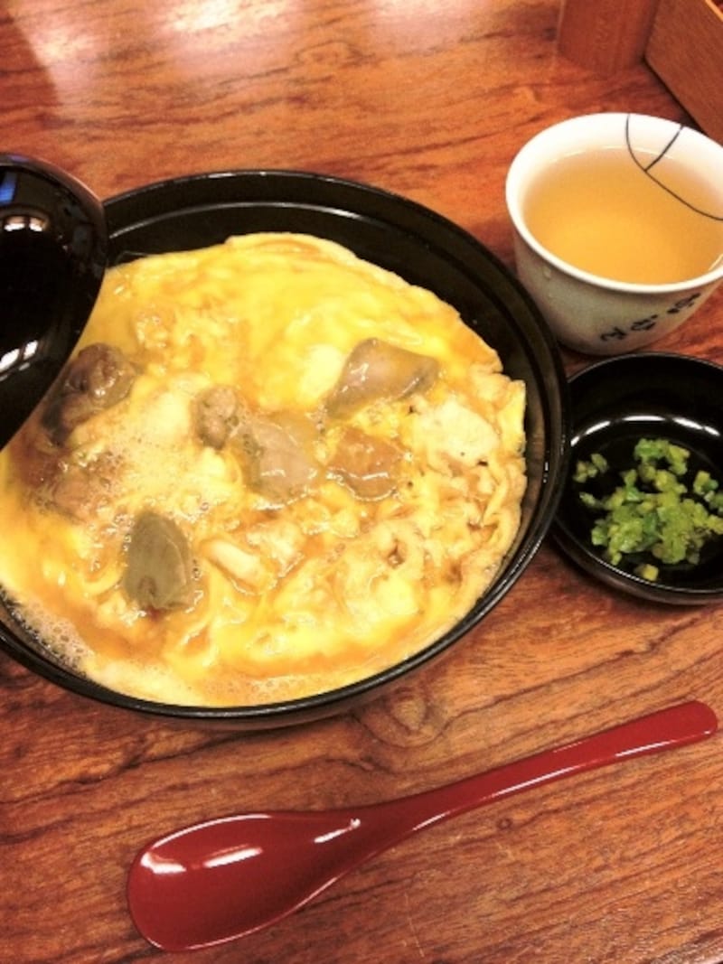 「白レバ親子丼」