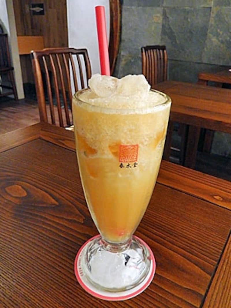 愛玉ジャスミンレモンティー 店内450円 持ち帰り400円