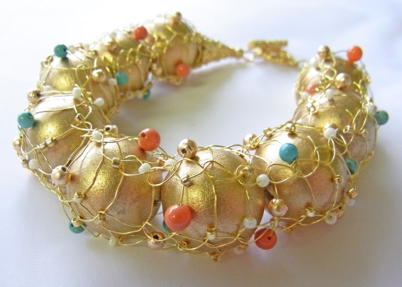 ウッドを中に通す