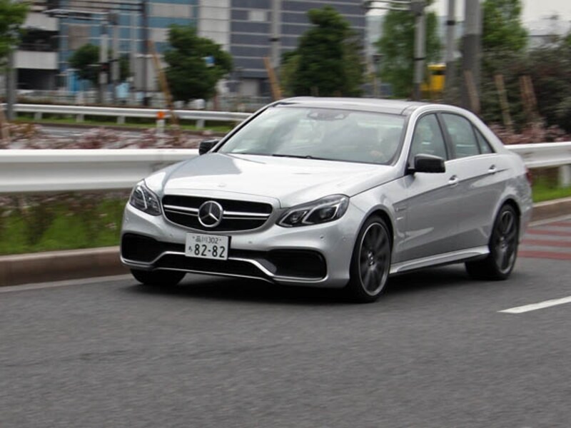 M・ベンツE63AMG S 4マチック