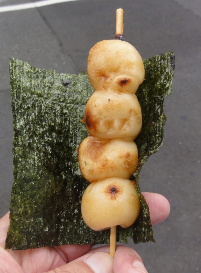 甘くはない、おしょうゆだけの味付け。これが旨い！