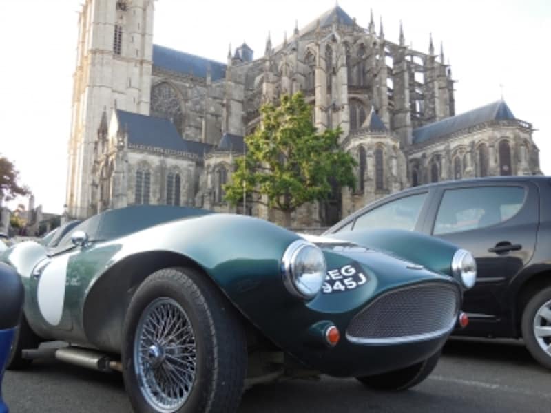 アストンマートンとジャコバン広場