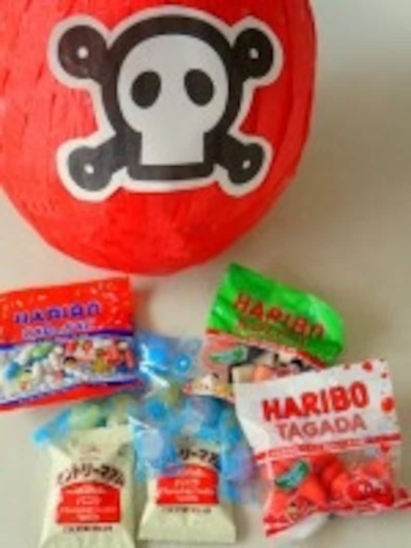 お菓子を詰める