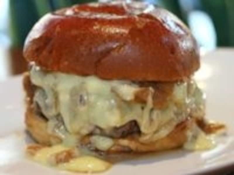 チーズがとろける激旨バーガー