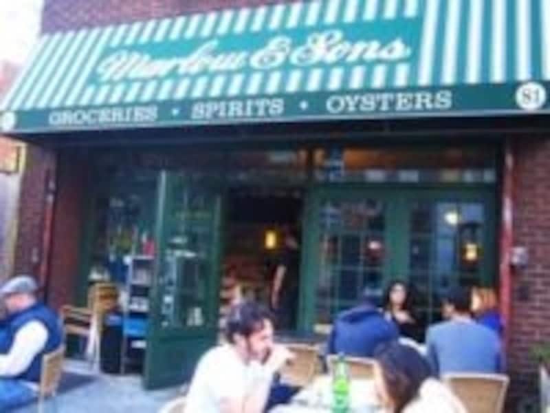 どこかレトロなファサード