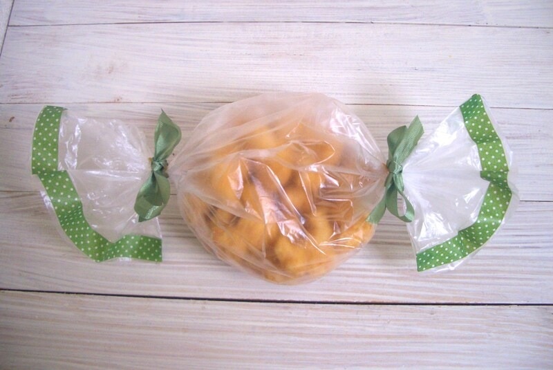 リボンを結んで整える