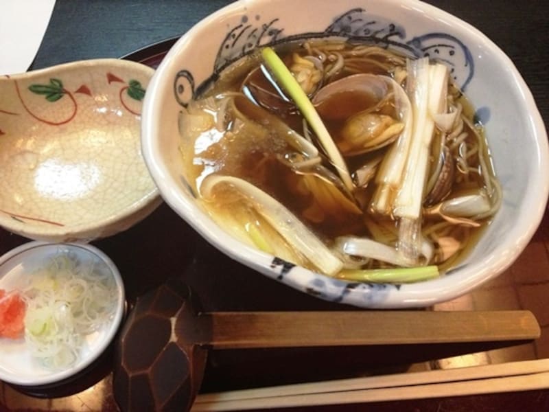 温かい「あさり南蛮そば」