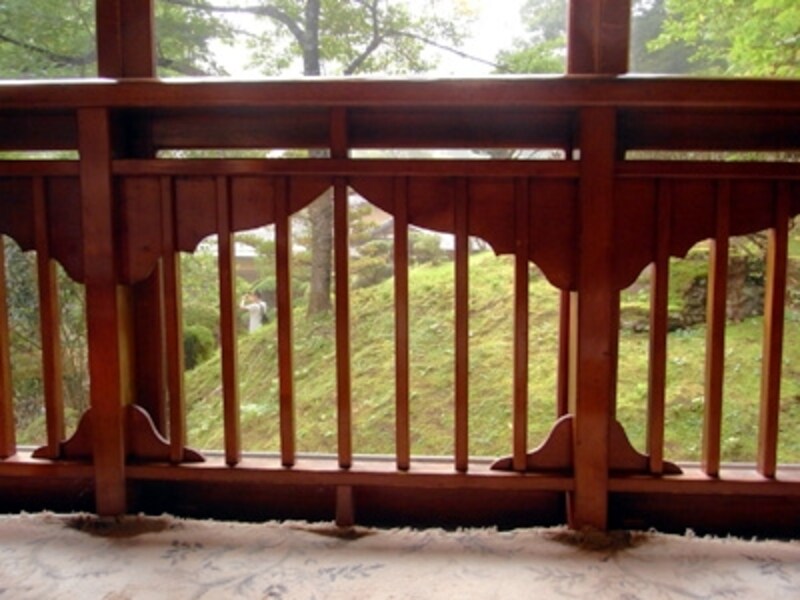 かきつの間の手摺り