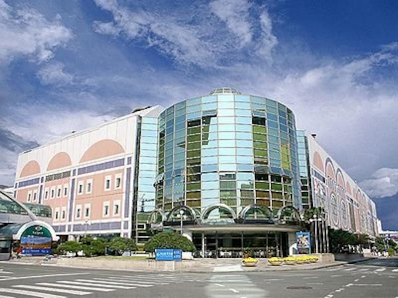 「虚心庁」で1日温泉びたりになるのはどうでしょう？