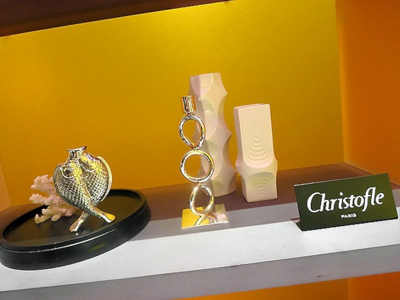 クリストフルの調度品