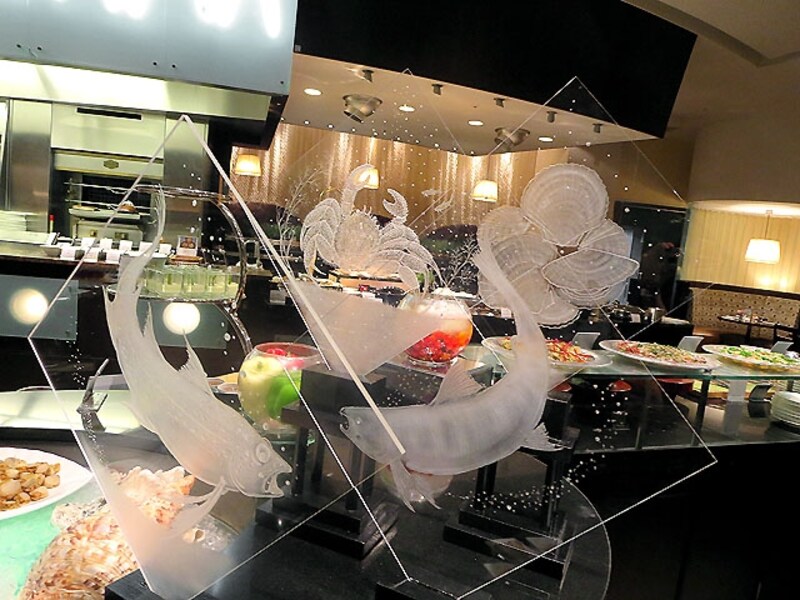 アクリルのプレート