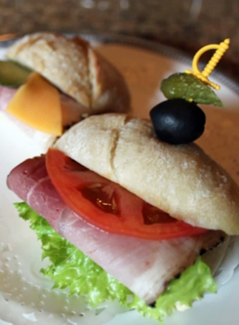 食べ応えあるフォカッチャとパストラミの組み合わせ