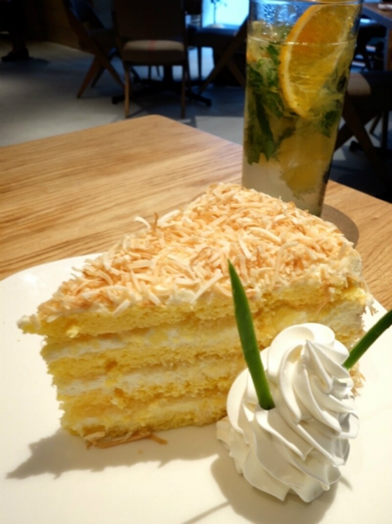 ピニャコラーダ・ケーキ