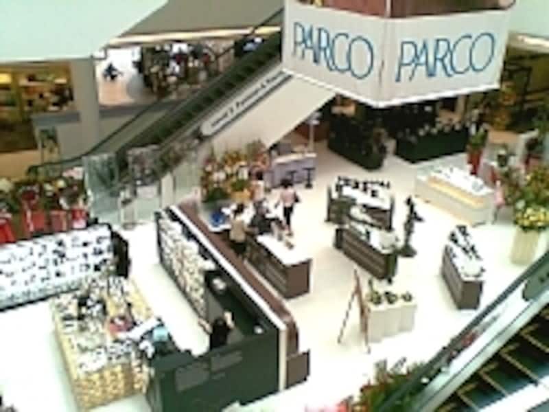 日本で人気のショップからローカルブランドまで幅広いテナントが入っています