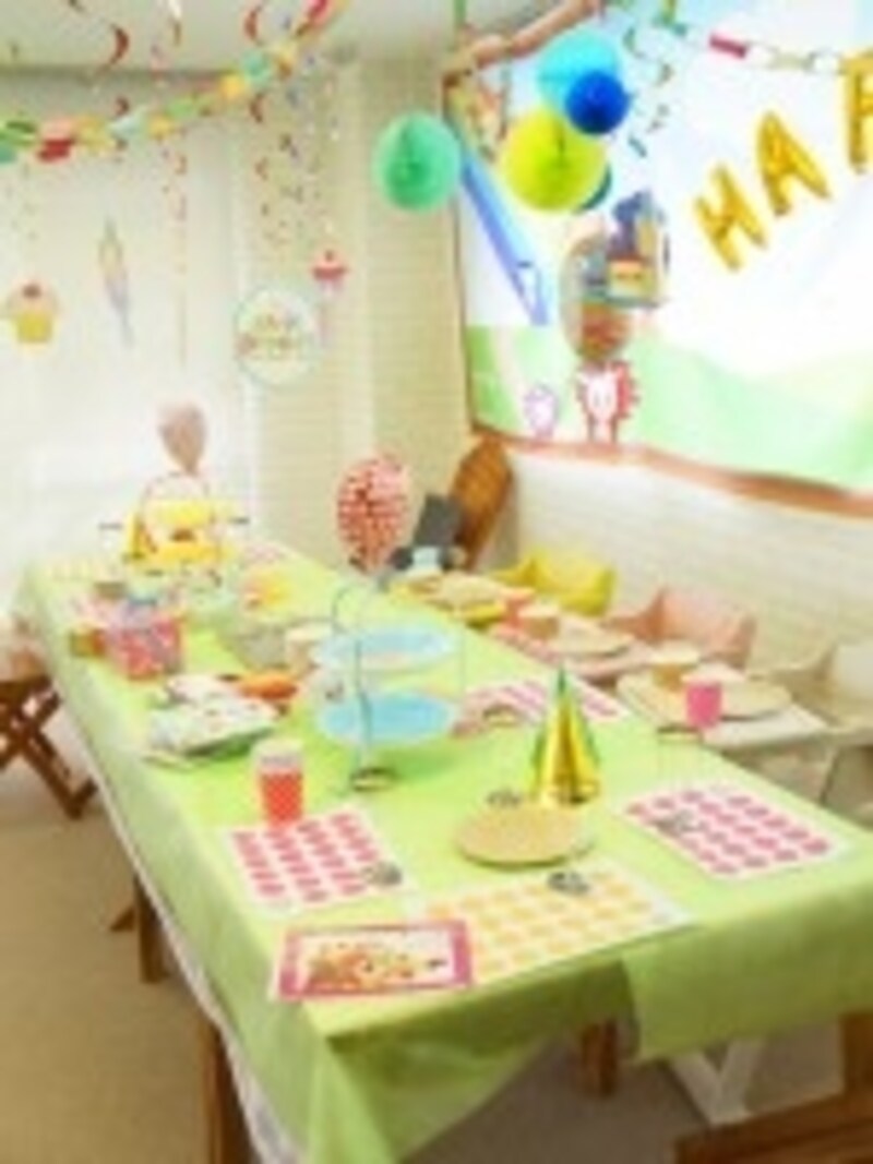 テーブルとイス