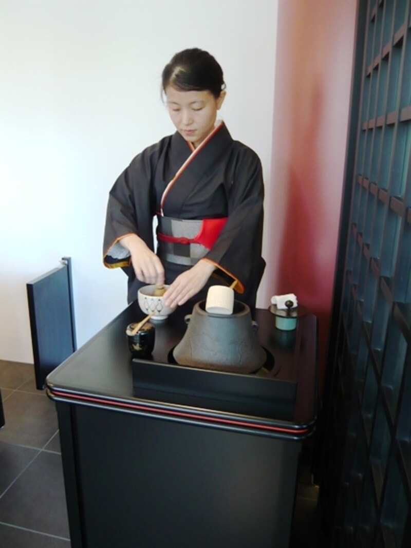 お点前をするワゴン