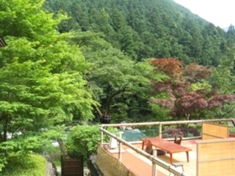 東京で風情溢れる 川床 を楽しむ 日帰り旅行 All About