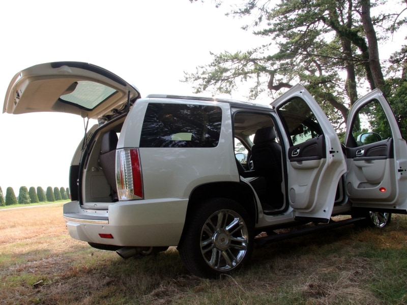 キャデラック エスカレード