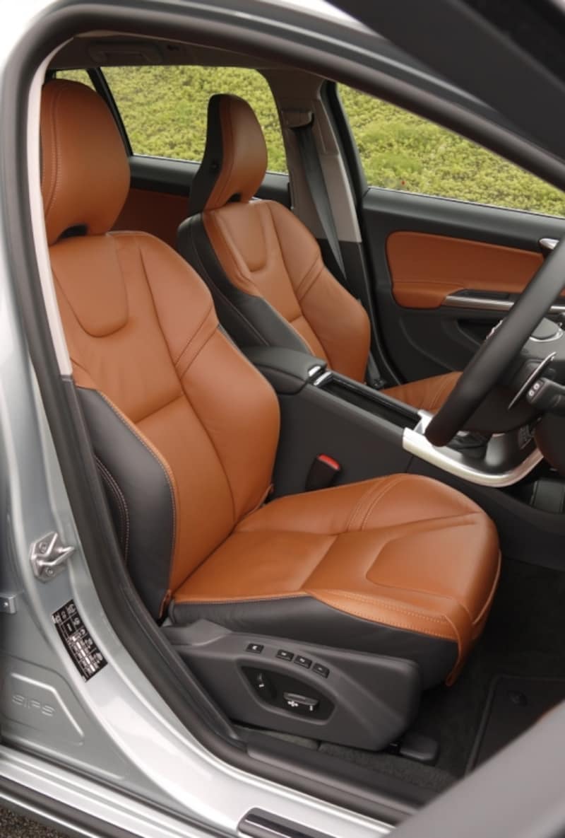 V60フロントシート