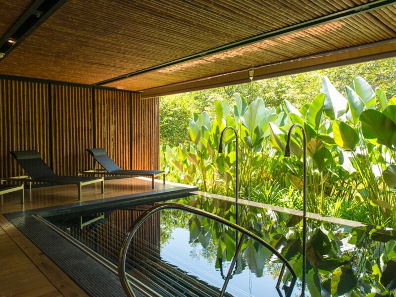 スパ大国のタイでも、温水プールが整っているスパは珍しい