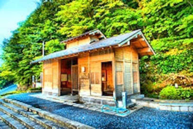 那須湯本の足湯「こんばいろの湯」