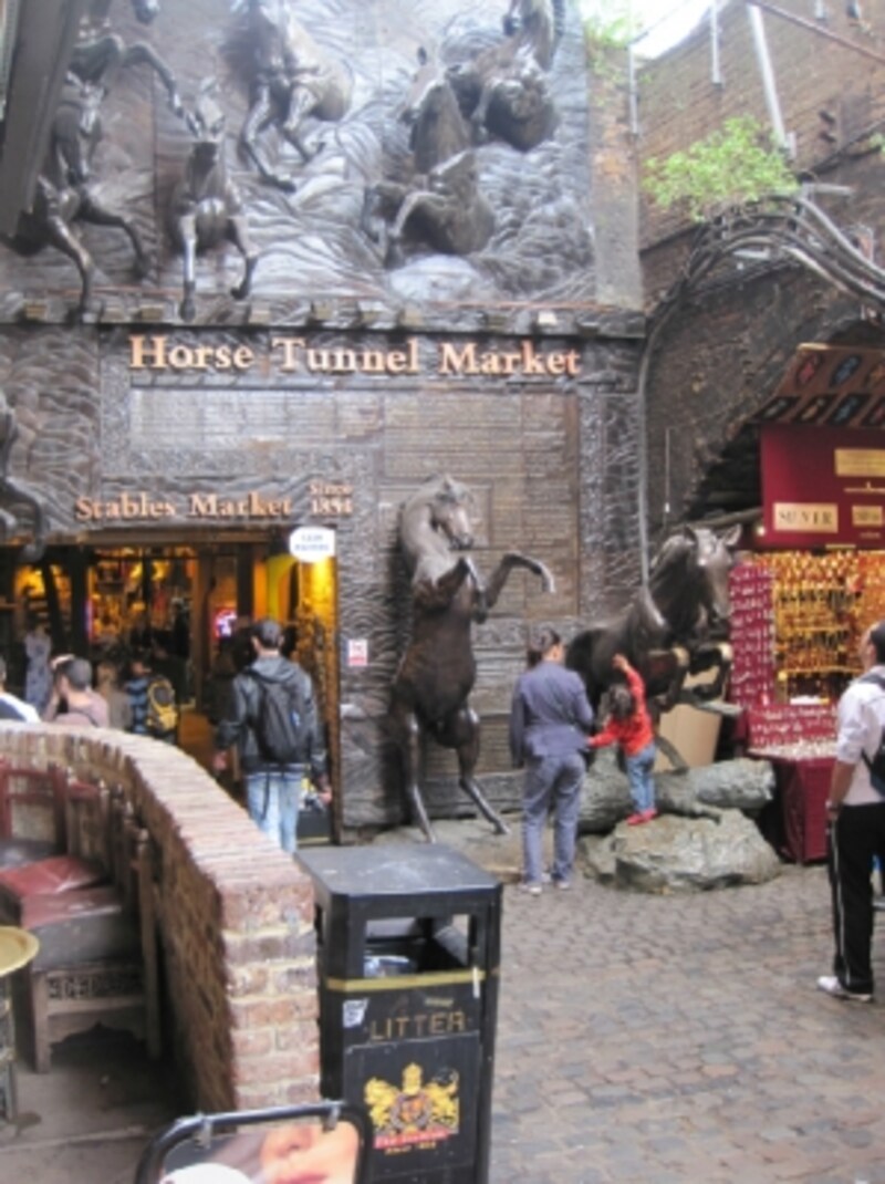 パンクファッションの発祥地 Camden Town ロンドン All About