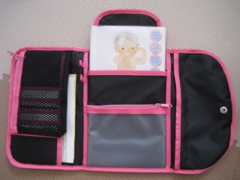 大きさも便利さもバッチリな 母子手帳ケース マザーズバッグ All About