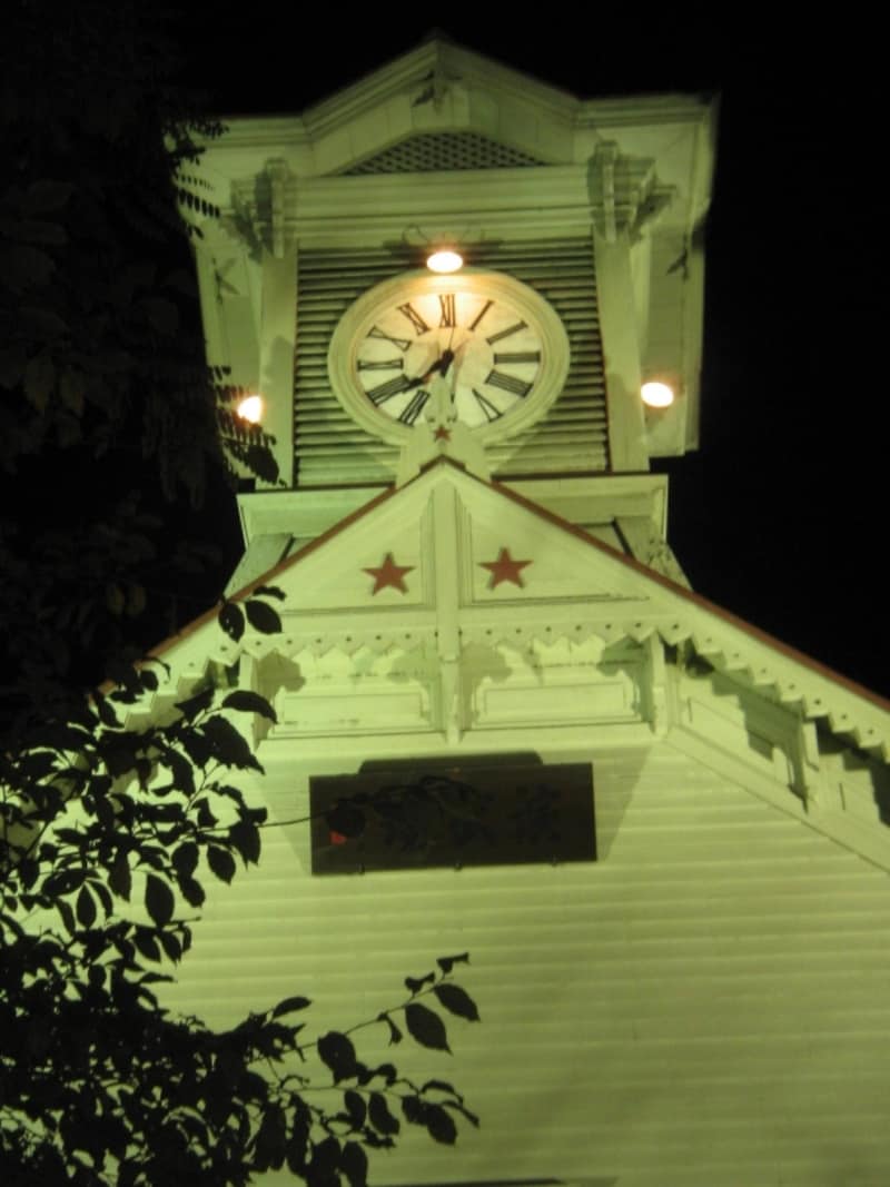 ライトアップされた時計台