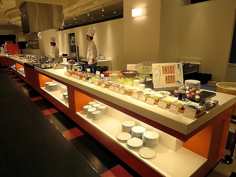 グランサンク メインのブッフェ台