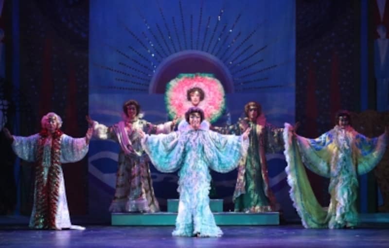 『ラ・カージュ・オ・フォール』2018undefined写真提供：東宝演劇部