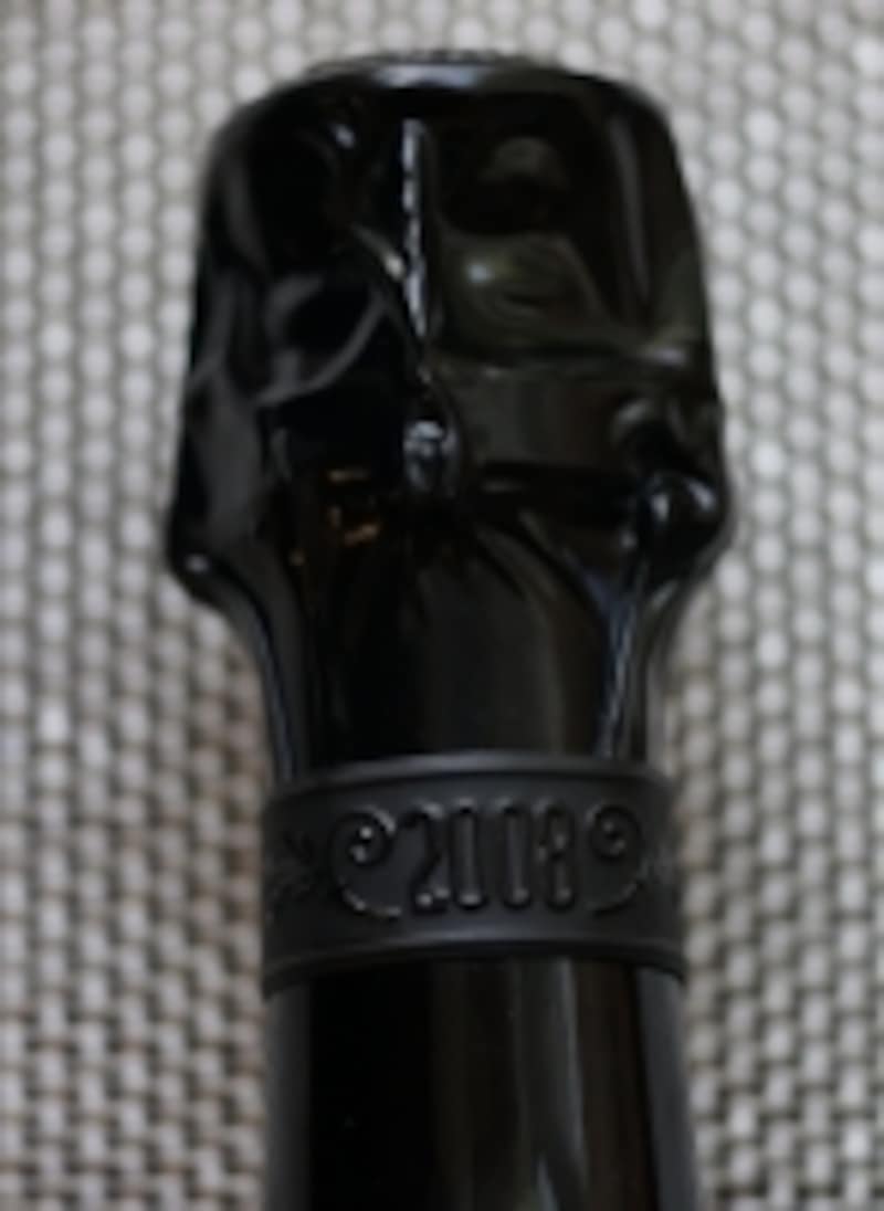 首にも2008とヴィンテージが