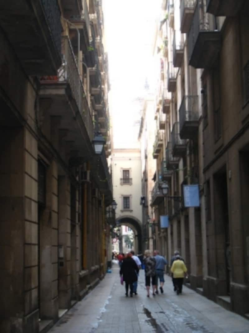 バルセロナの旧市街 ゴシック地区 バルセロナ All About
