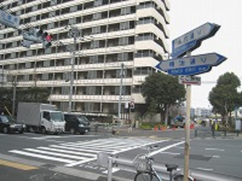 明治通りと永代通りの交差点