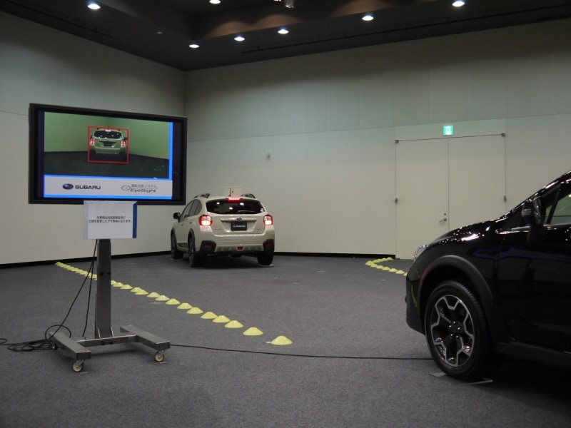 次世代アイサイト先行車ブレーキ認識