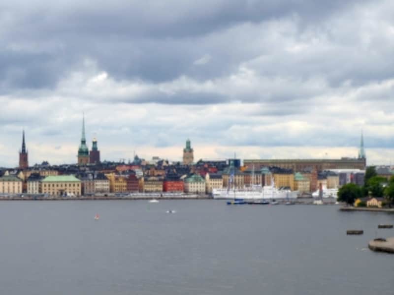 ストックホルム市内を船から眺めた様子は、映画の中でキキが空から眺めた町を連想させます