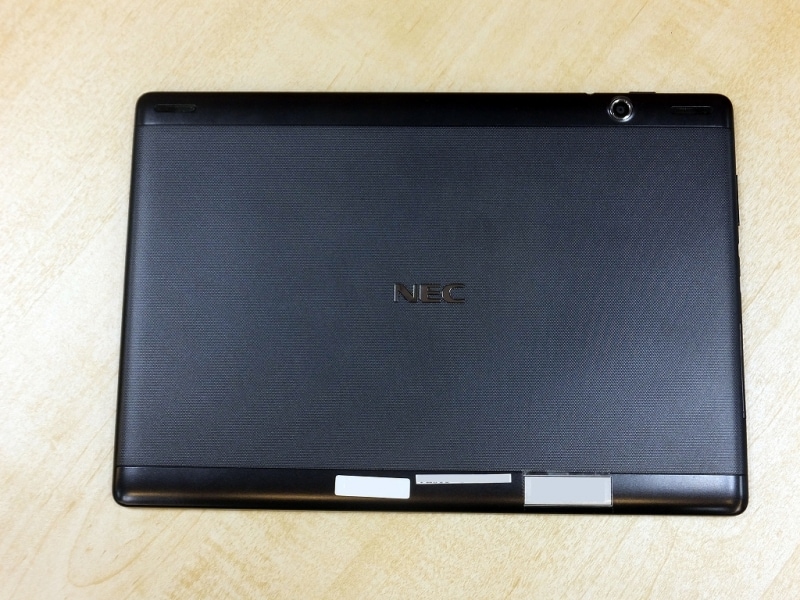 3ピースなで質感のよい背面