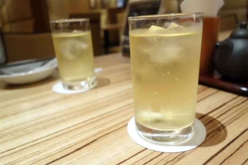 ジャスミン茶はサービス