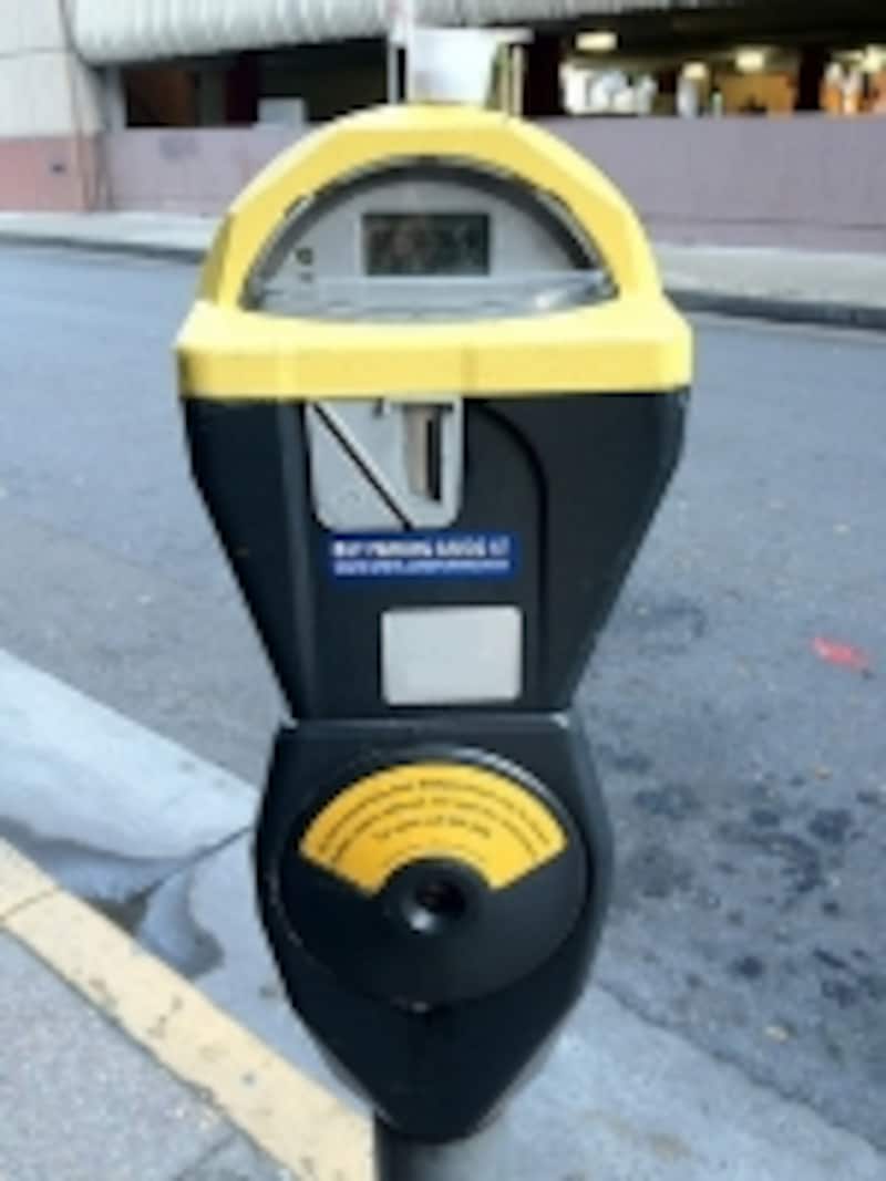 サンフランシスコのパーキングメーター（一例）。