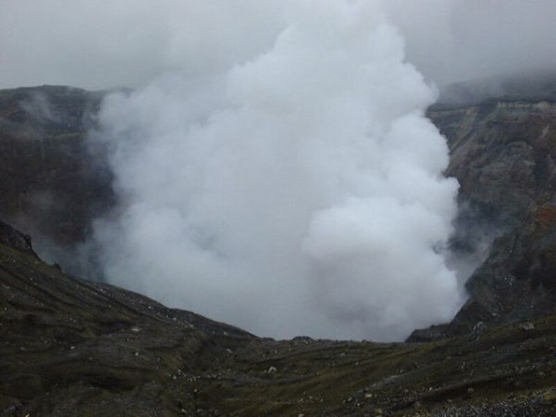 阿蘇山・中岳火口