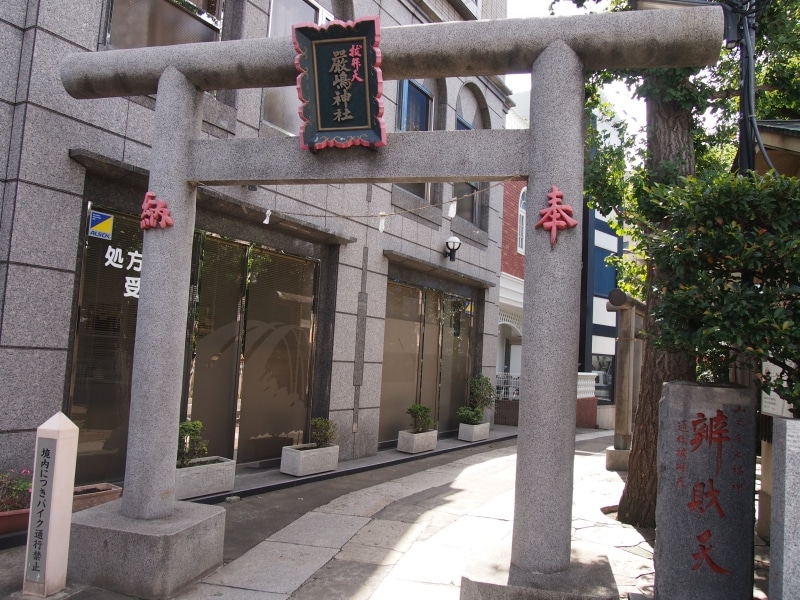 源義家が奥州平定に向かう途中ここに宿営したそうだ。