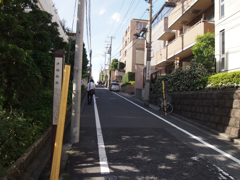 この坂を有名にしたのは江戸時代、ここで仇討ちがあったからだ。