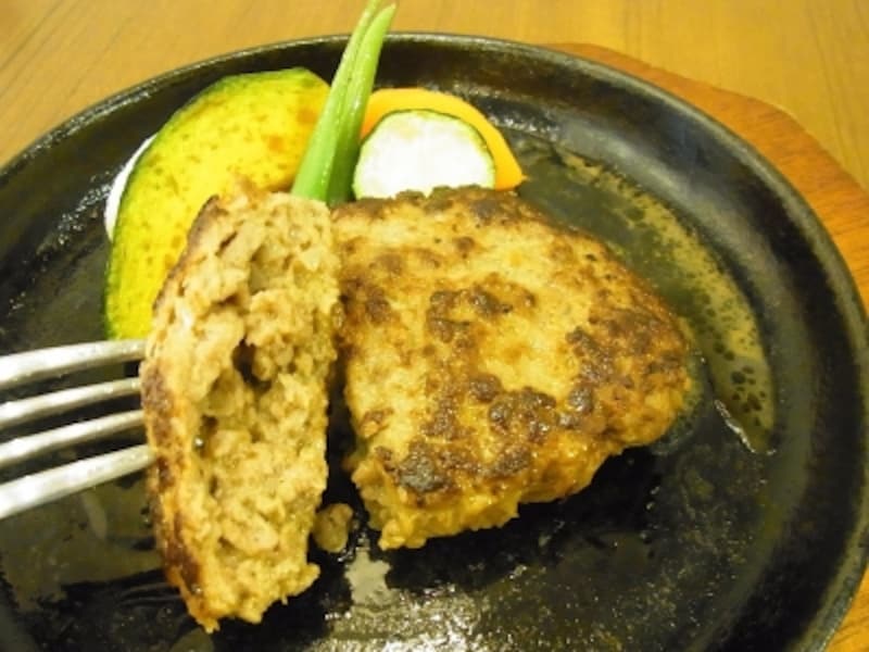 手ごねハンバーグ750円