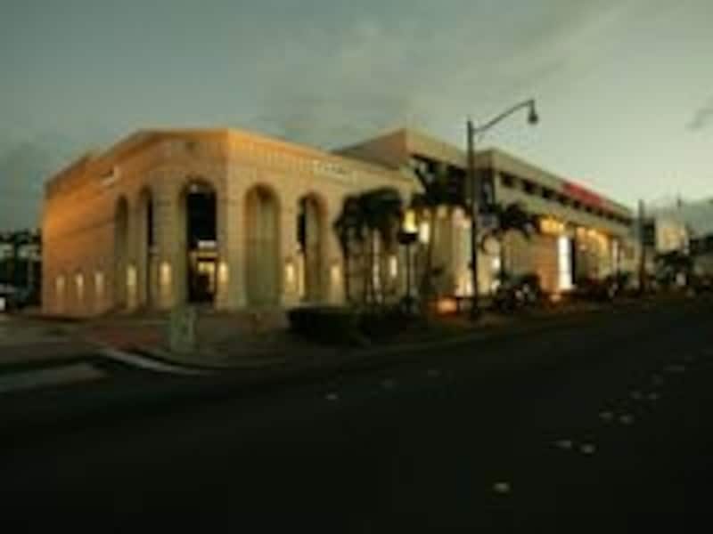 フリーポートだから、ブランドを買うには狙い目です