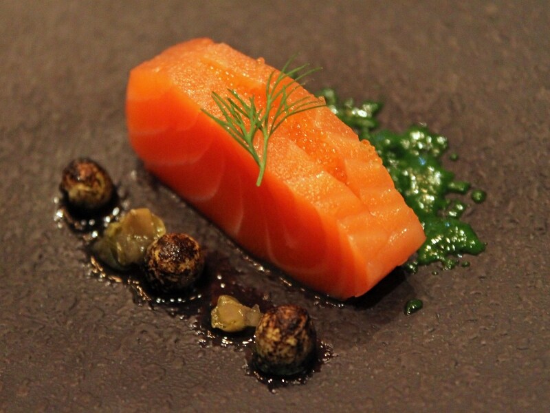 「シェフからの可愛らしい一皿」