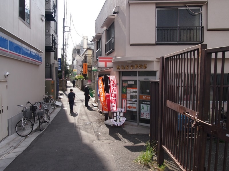 山手線は見えないけれど、風情のある道