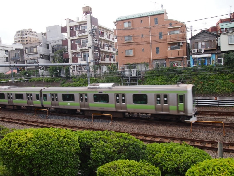 外回りの時はあちら側を歩いたのだと思うとおもしろい