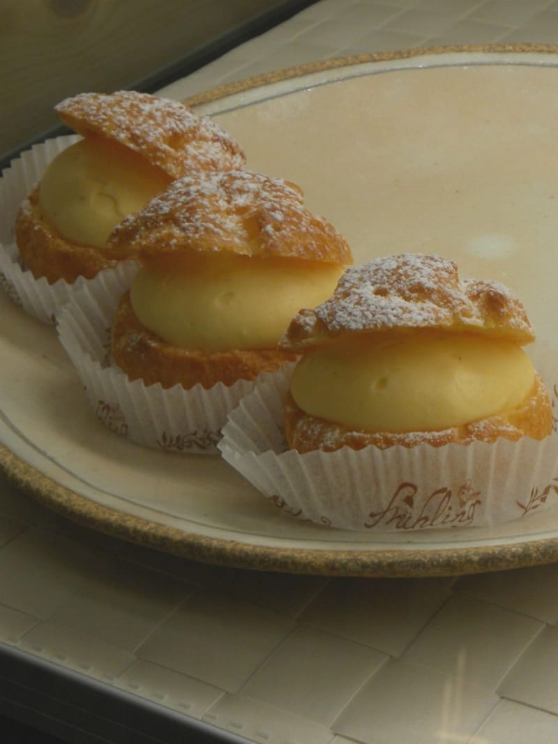 「フリューリング」の「シュークリーム」(168円)