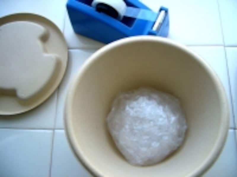 底に詰め物をする