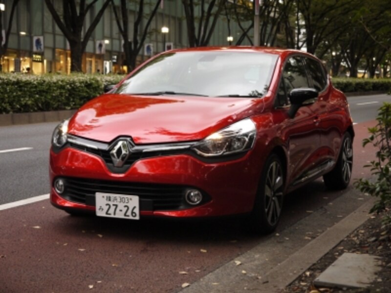 ルノー・ルーテシア・フロント
